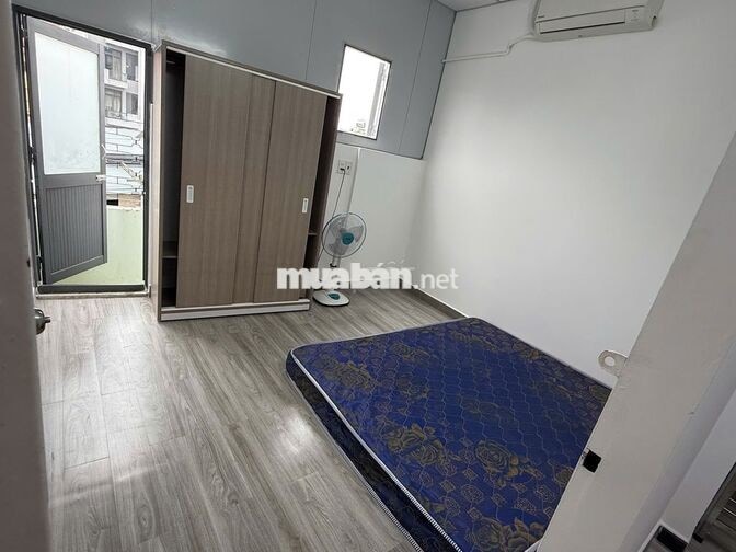 Phòng ngay ngã 5 Bình Hoà, full nội thất, có BAN CÔNG sau