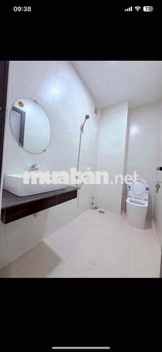 NHÀ PHỐ CUỐI NGUYỄN OANH. TRỆT LỬNG 2 LẦU 5PN 5WC. SÂN XE HƠI