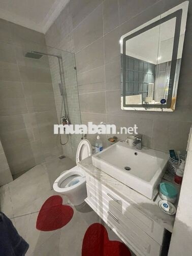 MẶT TIỀN NGUYỄN GIA TRÍ (D2) - 4x20m - 5 TẦNG - GIÁ THUÊ: 80 TRIỆU
