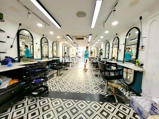 MẶT TIỀN NGUYỄN GIA TRÍ (D2) - 4x20m - 5 TẦNG - GIÁ THUÊ: 80 TRIỆU