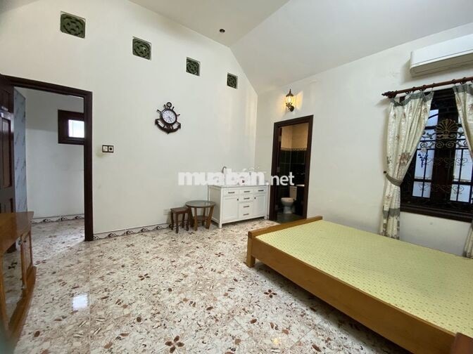 QUẬN 1 – PHÒNG 40m² - NỘI THẤT CƠ BẢN – GIỜ GIẤC TỰ DO