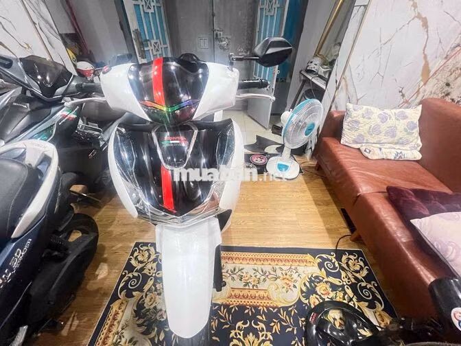 Honda SH125 CBS 2025 Trắng 8336 km