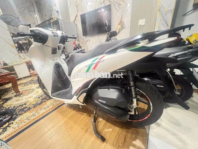 Honda SH125 CBS 2025 Trắng 8336 km