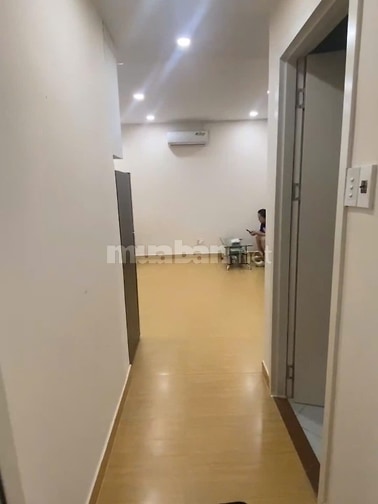 Bán C/c Ruby Garden 1PN + 2WC, ban công view hồ bơi giá 1 tỉ 790Tr