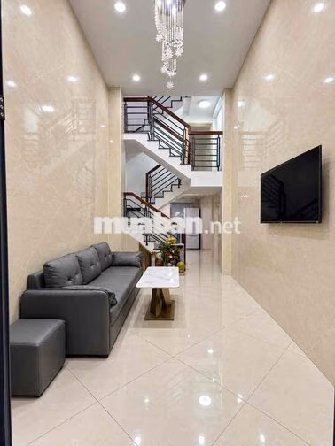 Đây là căn nhà ngon nhất tại Trần Hưng Đạo, Quận 1