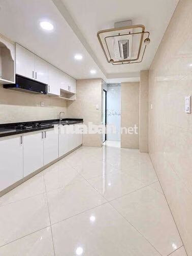 Đây là căn nhà ngon nhất tại Trần Hưng Đạo, Quận 1