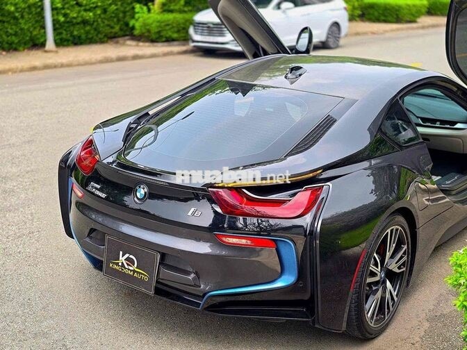 BMW i8 2015 màu xám titan hàng độc giá tốt
