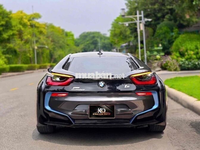 BMW i8 2015 màu xám titan hàng độc giá tốt