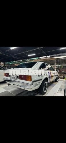 Toyota Corolla KE70 1982 Trắng