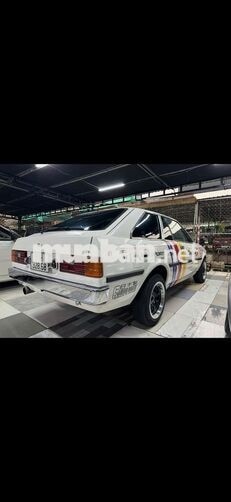 Toyota Corolla KE70 1982 Trắng