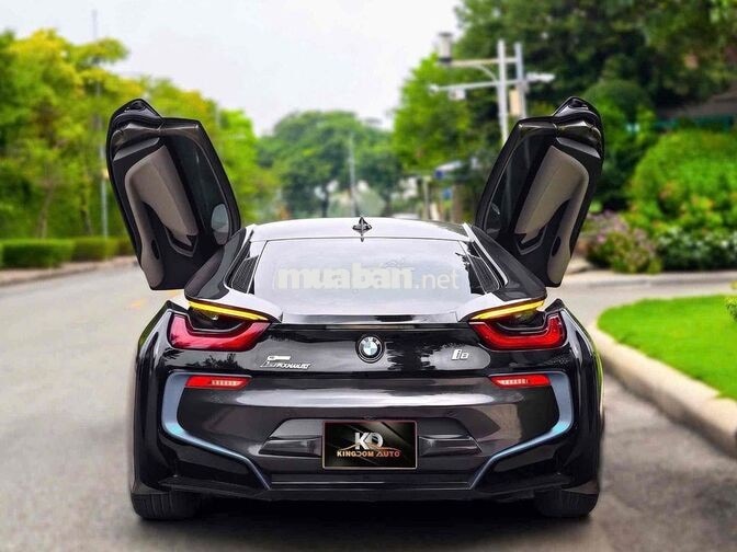 BMW i8 2015 màu xám titan hàng độc giá tốt