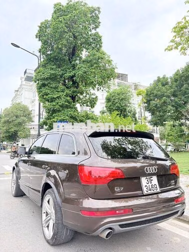 Audi Q7 3.0TDI Nâu Da lộn 180000 km