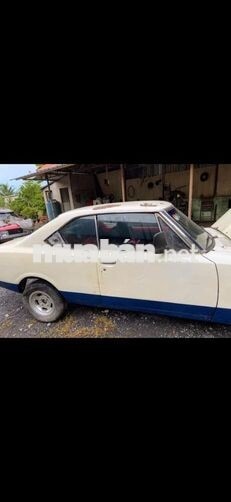 Toyota Mark 2 Coupe 1968 Trắng xanh