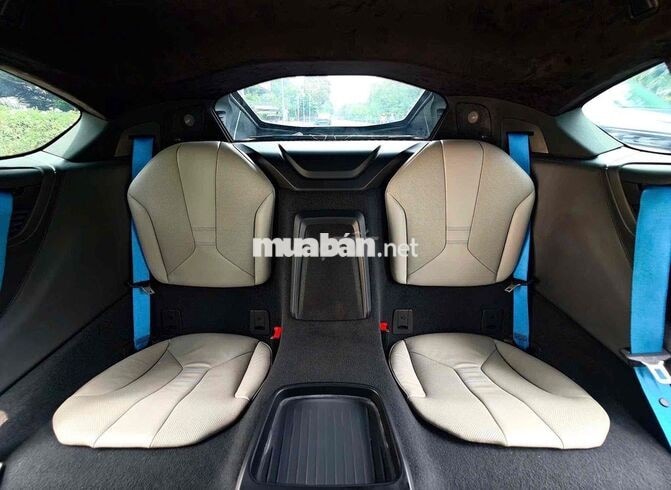 BMW i8 2015 màu xám titan hàng độc giá tốt