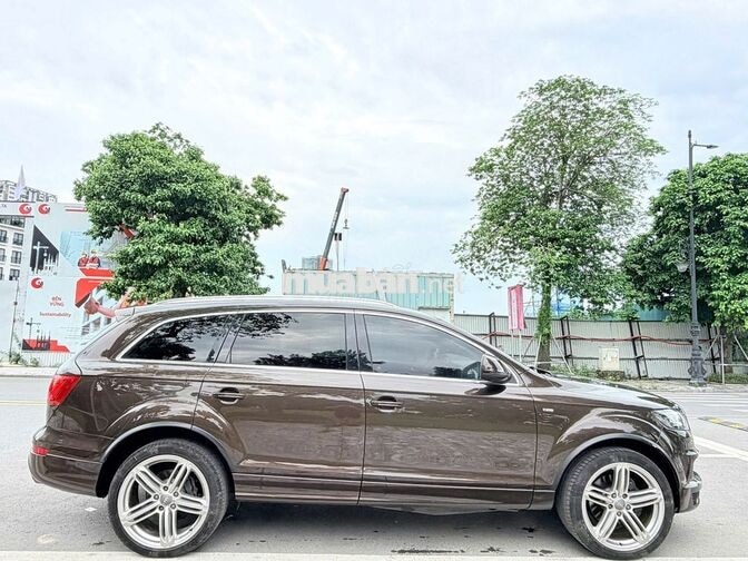 Audi Q7 3.0TDI Nâu Da lộn 180000 km