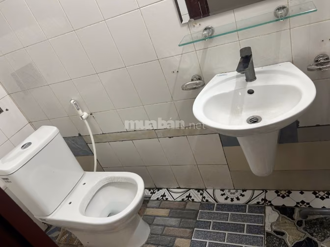 Nhà 75m² 6 Tầng Sát Hoàng Quốc Việt – Ô Tô Tránh – Kinh Doanh/CHDV