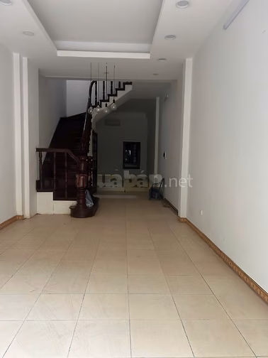 Nhà 75m² 6 Tầng Sát Hoàng Quốc Việt – Ô Tô Tránh – Kinh Doanh/CHDV