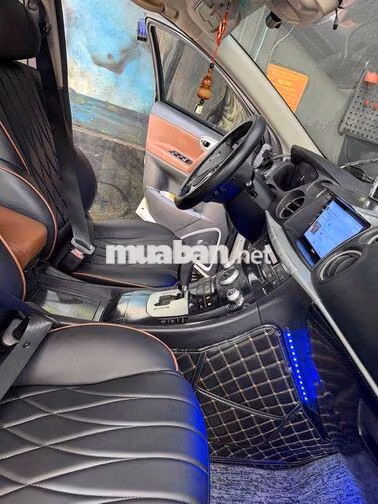 Luxgen U7 SUV 7 chỗ Tự động Xăng Trắng