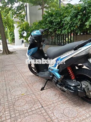 Yamaha Luvias Trắng xanh