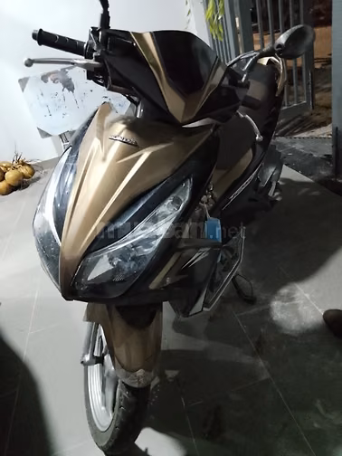 Xe Honda Air Blade 125, đời 2014 BSTP, xe gia đình đang sử dụng kỹ đẹp