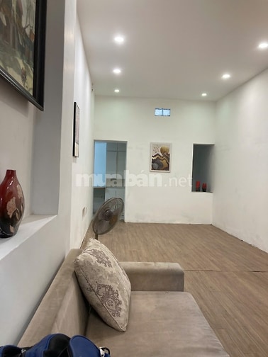 Cho thuê nhà ở riêng biệt - Bà Triệu - Hà Nội