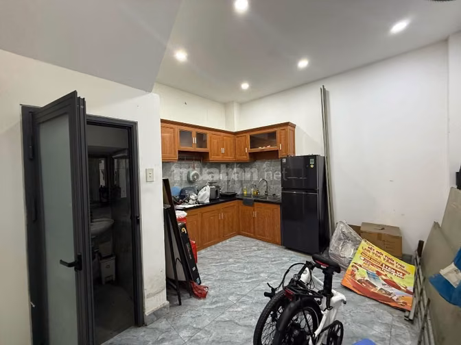 Bán hoặc cho thuê nhà mặt tiền số 74 Nguyễn Văn Khối (Phường 11) G