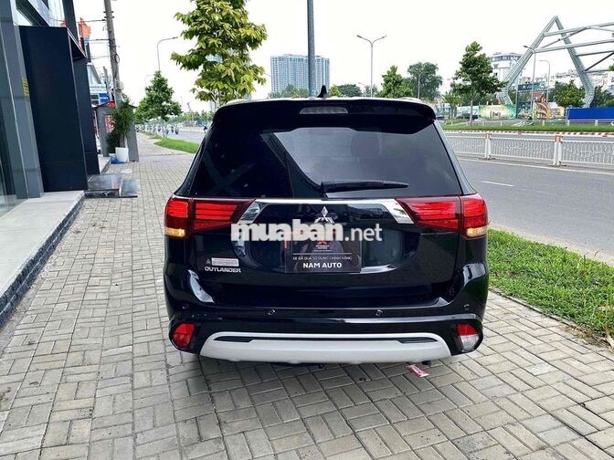 Mitsubishi Outlander 2.0 CVT 2023 Đen