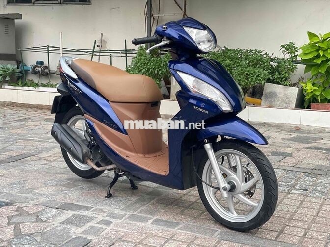 Vision 2012 zin đẹp trả trc 8tr9 nhận xe