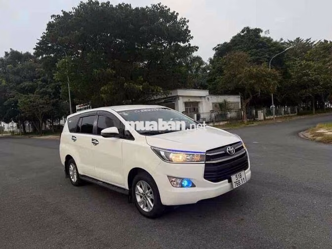 Toyota Innova 2019 Số sàn Trắng Da