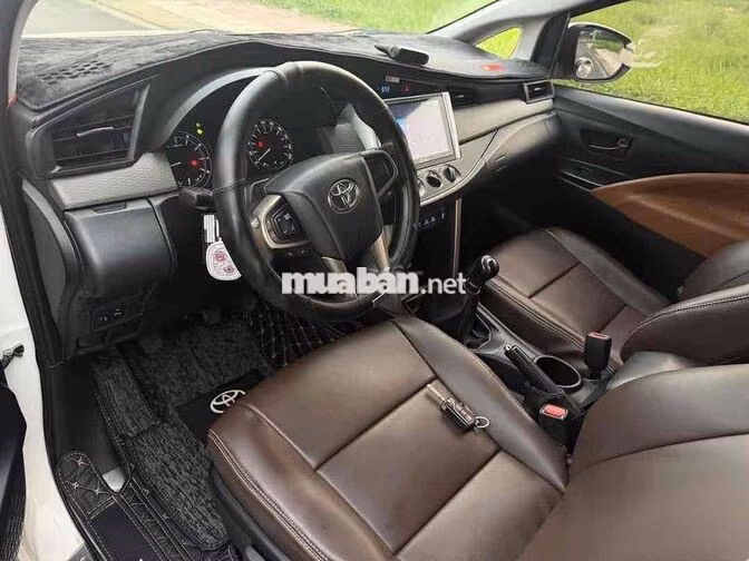 Toyota Innova 2019 Số sàn Trắng Da