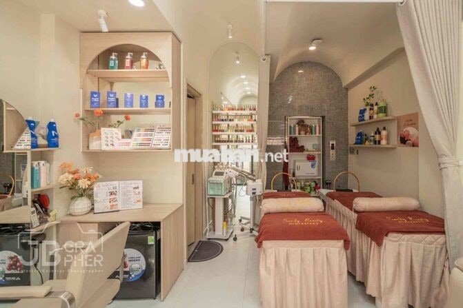 Hot ngay Phan Xích Long đầu tư sẵn 8tr5