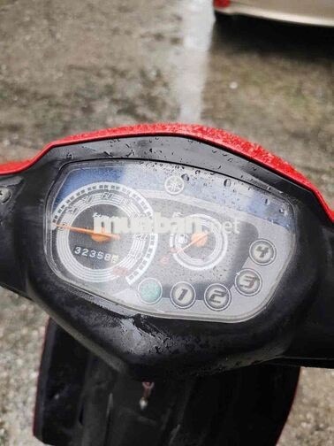 Yamaha màu Đỏ