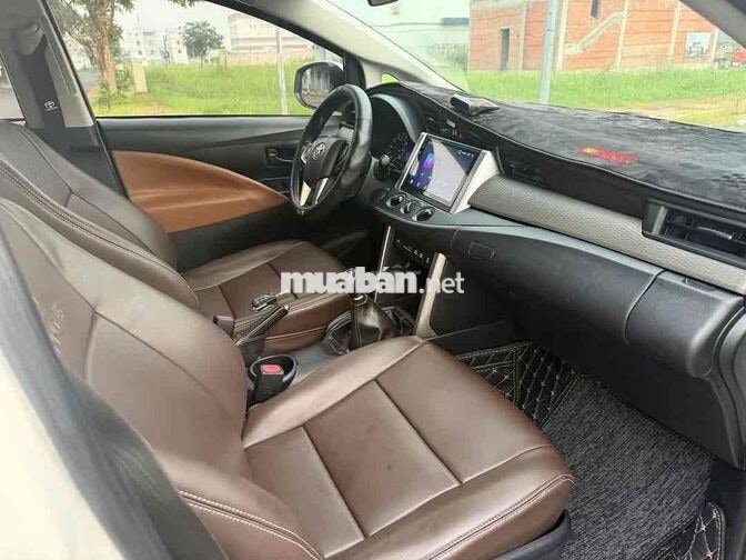 Toyota Innova 2019 Số sàn Trắng Da