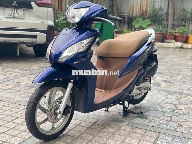 Vision 2012 zin đẹp trả trc 8tr9 nhận xe