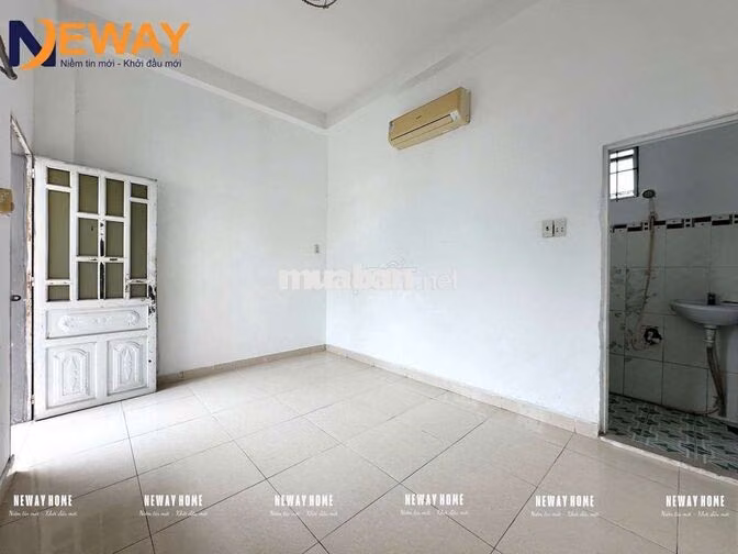 PHÒNG TRỌ NGAY IUH NGUYỄN VĂN BẢO ĐI BỘ 2 PHÚT TỚI TRƯỜNG CÓ BAN CÔNG