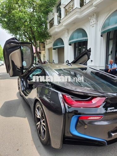 BMW i8 2015 Xám 23.456 Miles