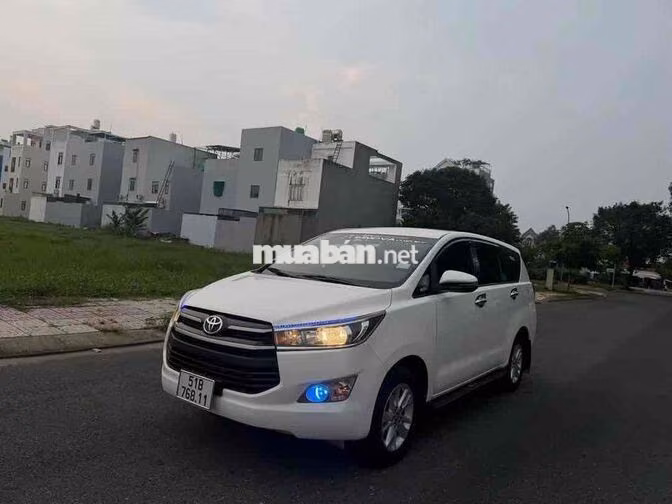 Toyota Innova 2019 Số sàn Trắng Da