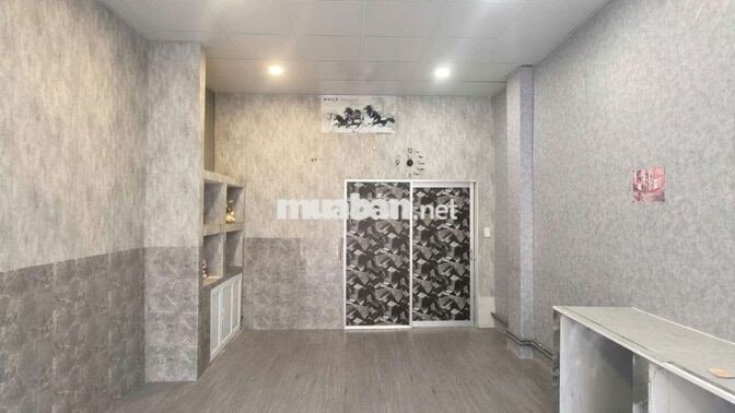 Cho thuê nhà nguyên căn 4x32 lâu dài