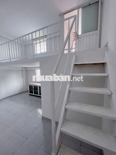 Khu thang máy Becamex Định Hòa: 435 triệu. Cho thuê được 3,5 triệu