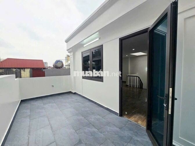 TT Cầu Giấy -10m ra mặt phố - 40m2 6 tầng thang máy xây mới - mt rộng