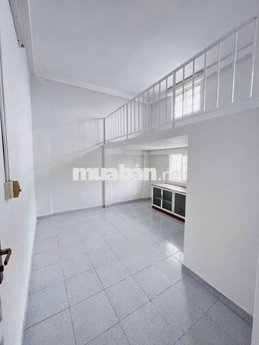 Khu thang máy Becamex Định Hòa: 435 triệu. Cho thuê được 3,5 triệu