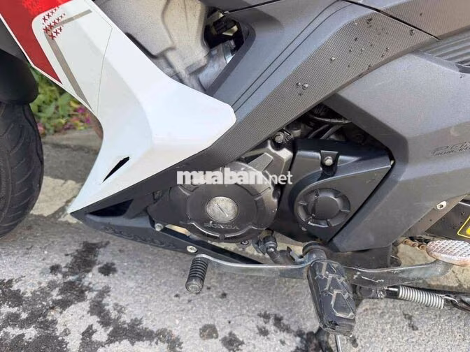 Honda Sonic 150 mới 90%