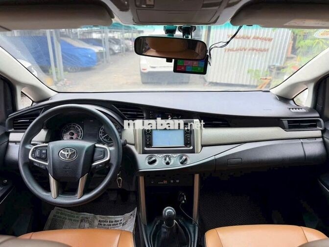 Toyota Innova 2.0E 2017 - 143,000km