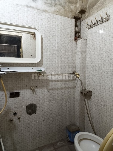 Cho thuê nhà phố Phó Đức Chính, gần hồ Trúc Bạch, Ba Đình, Hà Nội