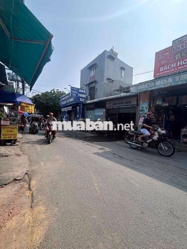 cho thuê mặt bằng góc ngã 4 mặt tiền đường số p9