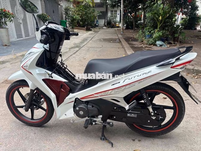 Future LED Limited 11/2025 Trắng  chạy 4.000 km