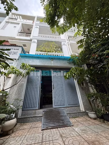 Bán nhà 87 đường 30, Phường Tân Phong, Quận 7, TP HCM, 4x18m, 3 lầu