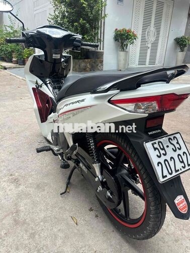 Future LED Limited 11/2025 Trắng  chạy 4.000 km