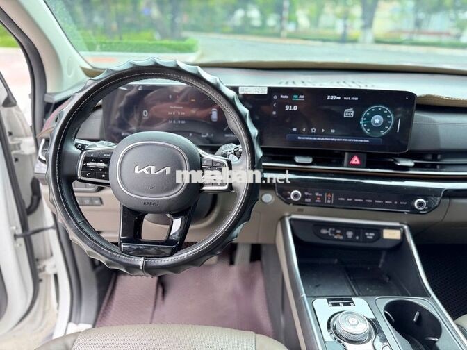 Kia Carnival Premium 2024 FORM 2025