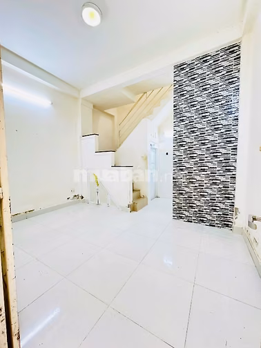 Bán nhà 74/2A Thạch Thị Thanh Q1 thông chợ Tân Định